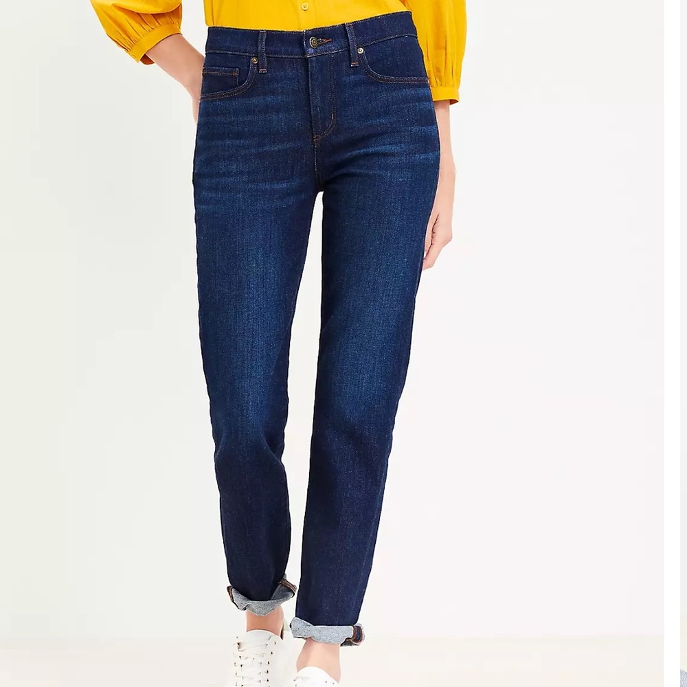 Girlfriend Jeans in Original Mid Rise Regular Size 29 Classic Dark Indigo